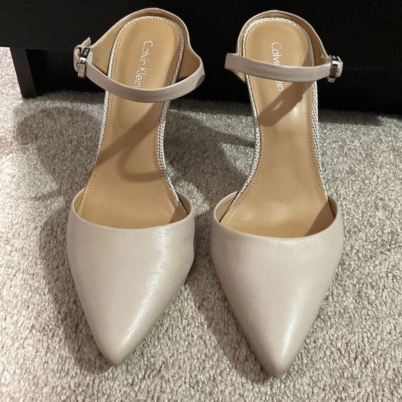 Womens Calvin Klein heels - size 8.5 - Picture 1 of 7